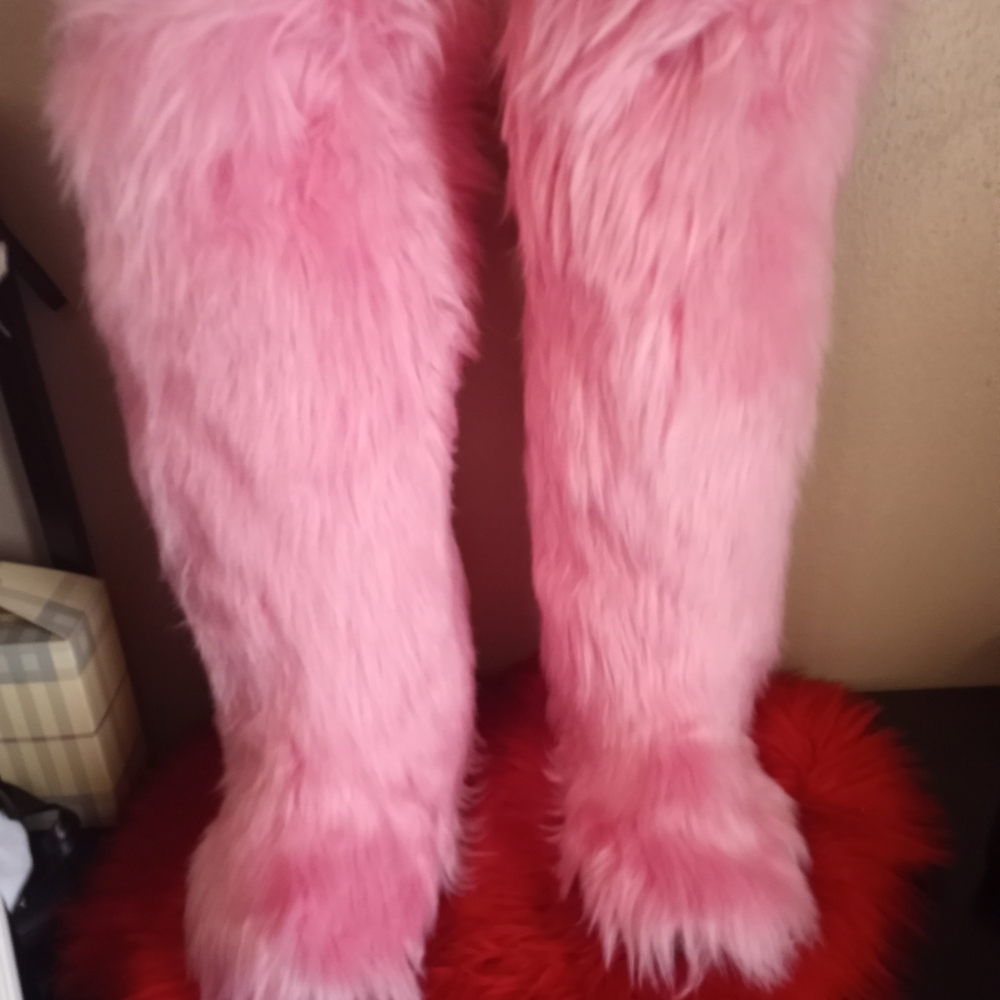 Fur knee boots